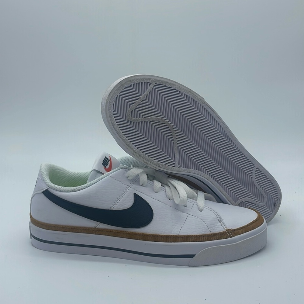 USED Women’s Nike Court Legacy Next Nature DH3161-100 White Sneakers No Box